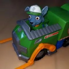パウ・パトロール　ロッキー　クリーンクルーザー　黄緑　収集車　パウパト