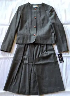 【レトロデザイン】グレーのウールスカートスーツ　セットアップ