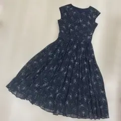 アプワイザーリッシェ　花柄ワンピース