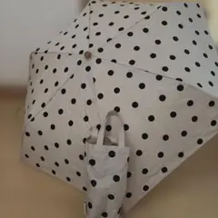 because 晴雨兼用 折りたたみ傘 ドット柄のサムネイル
