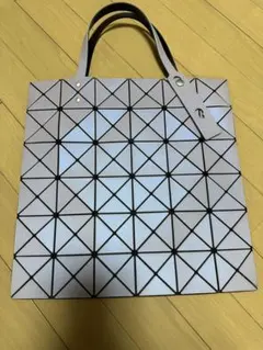 BAO BAO ISSEYMIYAKE