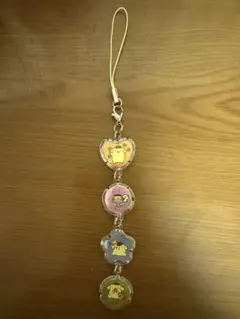 サンリオ　シークレットおはじきシール風アクセサリー