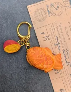 たい焼きのキーホルダー（焼き芋）