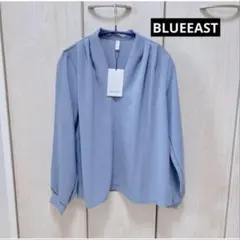 新品タグ付き　BLUE EAST 水色　Mサイズ タックブラウスのサムネイル