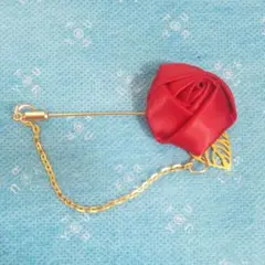 ブローチ　薔薇