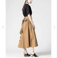 ADORE◆テクノベンタイルバックリボンスカート　36【定価3.7万】のサムネイル