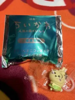ちいかわ うさぎ キーホルダー　映画入場特典　めじるしチャーム