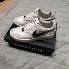 Nike Air Force 1 AMBUSH ホワイト 26.5のサムネイル