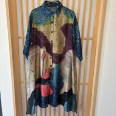 【美品】MAUA 総柄シャツワンピース アート柄 シャツ　個性派　レーヨン