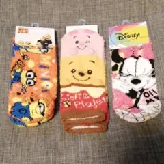 ☆新品ソックス（靴下）３足セット☆プーさん・ミニオンズ・ミニーマウス