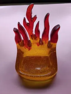 炎型灰皿