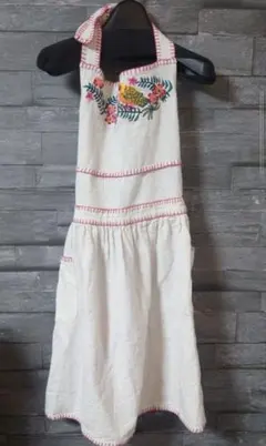 新品　サラテーブルインド綿刺繍エプロンsur la tableのサムネイル