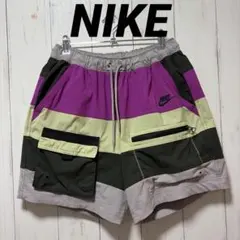 NIKE ナイキ　ショートパンツ　アウトドアドア　マルチポケットのサムネイル