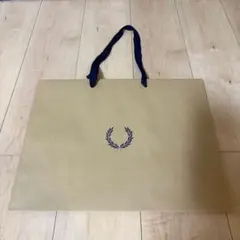 FRED PERRY フレッドペリー　ショップ袋　ショッパー　紙袋　大