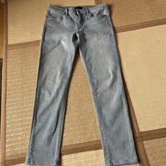 ユニクロライトブルースリムフィットデニム