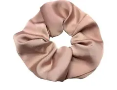 シュシュ　ヘアバンド　ヘアアクセサリー　ピンク