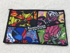 仮面ライダーストア限定　フラットポーチのサムネイル
