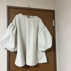 新品未使用COCA［Lt.beige］バルーンスリーブ シャツ