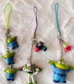 Toy　Storyバズ・ライトイヤーとエイリアンのストラップトイ・ストーリー