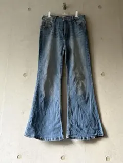 【美品】Bershkaフレアデニム ブルー ウォッシュ加工 美脚 ストレッチ