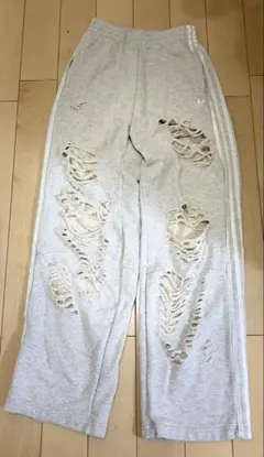 adidas originalsダメージ加工 スウェットパンツ XS サイズ