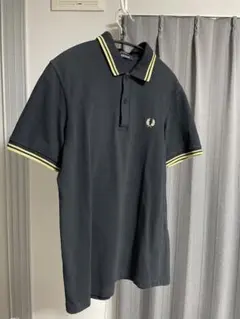 The Fred Perry Shirt - M12