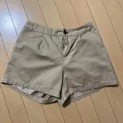 チノ　ショートパンツ　ベージュ