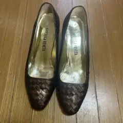【美品】ボッテガヴェネタ イントレチャート パンプス ブロンズ 6C