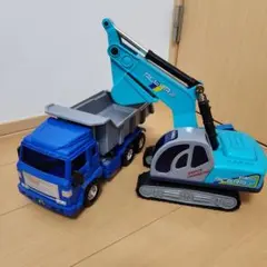 ダンプトラックとショベルカーセット