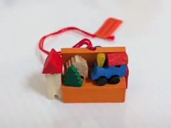 木製クリスマスオーナメント〈おもちゃ箱〉グラウプナー社 ドイツ製のサムネイル