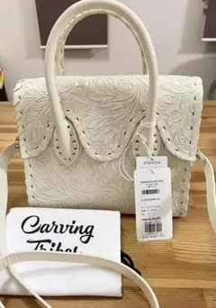 yuuu様ご専用になりますGRACE CONTINENTAL新品カービングバッグ