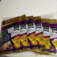 Item thumbnail for item dd387c39-2872-4191-8a3a-f9275f7e8caa