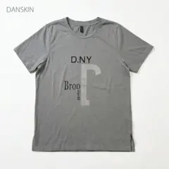 DANSKIN ダンスキン ロゴプリント 半袖 Tシャツ グレーのサムネイル