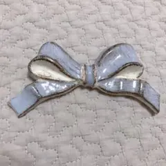 ヴィンテージ風　リボンブローチ