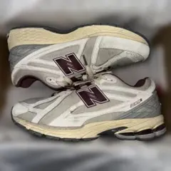 ニューバランス　1906 r 27.0