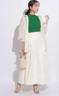 【美品】Mystrada フラワージャガードスカート（S）ホワイト