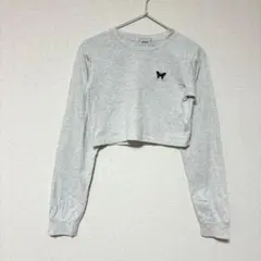 W.W.G クロップドTシャツ　ショート丈　長袖　バックプリント　蝶々　グレー
