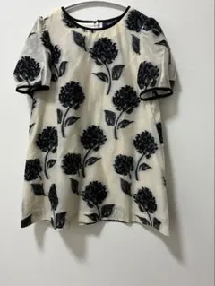 エムズグレイシ　ブラウス　お花柄のサムネイル