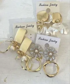 3点セット　527 ハンドメイド　樹脂　金属　ピアス　イヤリング　まとめ売り