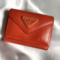PRADA プラダ　三角ロゴ　エピレザー 三つ折り財布 レッド