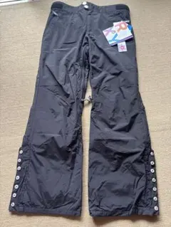 ROXY 新品未使用 スノーボードパンツ シンプル