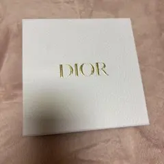 DIOR ギフトボックス ホワイト