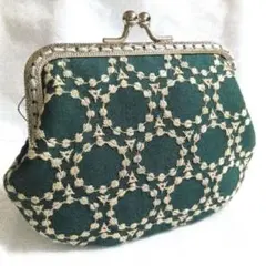 Item thumbnail for item 5af5726f-9e50-41df-97b8-efdf9f326080