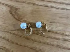 【蝶バネ式】一粒コットンパール イヤリング 8mm ハンドメイド キスカ色