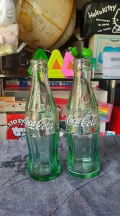 Coca-Colaのガラス瓶セット２本 Coca-Cola ガラス瓶 2本セット - メルカリ