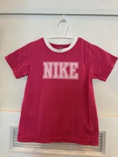 NIKE カレッジロゴ Tシャツ ピンク　子供服のサムネイル