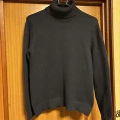 ユニクロ　ヒートテック　タートルネック　ニット　ヒルトン　戸賀