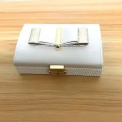 ✨️新品未使用✨️アフタヌーンティーリボンモチーフ アクセサリーケースのサムネイル
