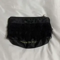 Maison de FLEUR チュールフリルポーチのサムネイル