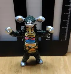ウルトラマン 怪獣 カプセルトイのサムネイル